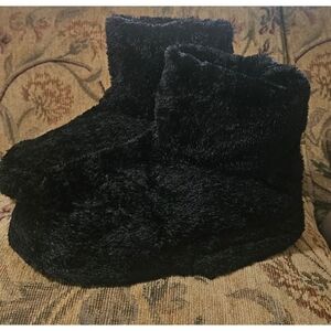 Unbranded Cozy Black Fuzzy Massager Slippers, S, GUC✔️